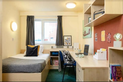 Renting rooms by the month in Birmingham