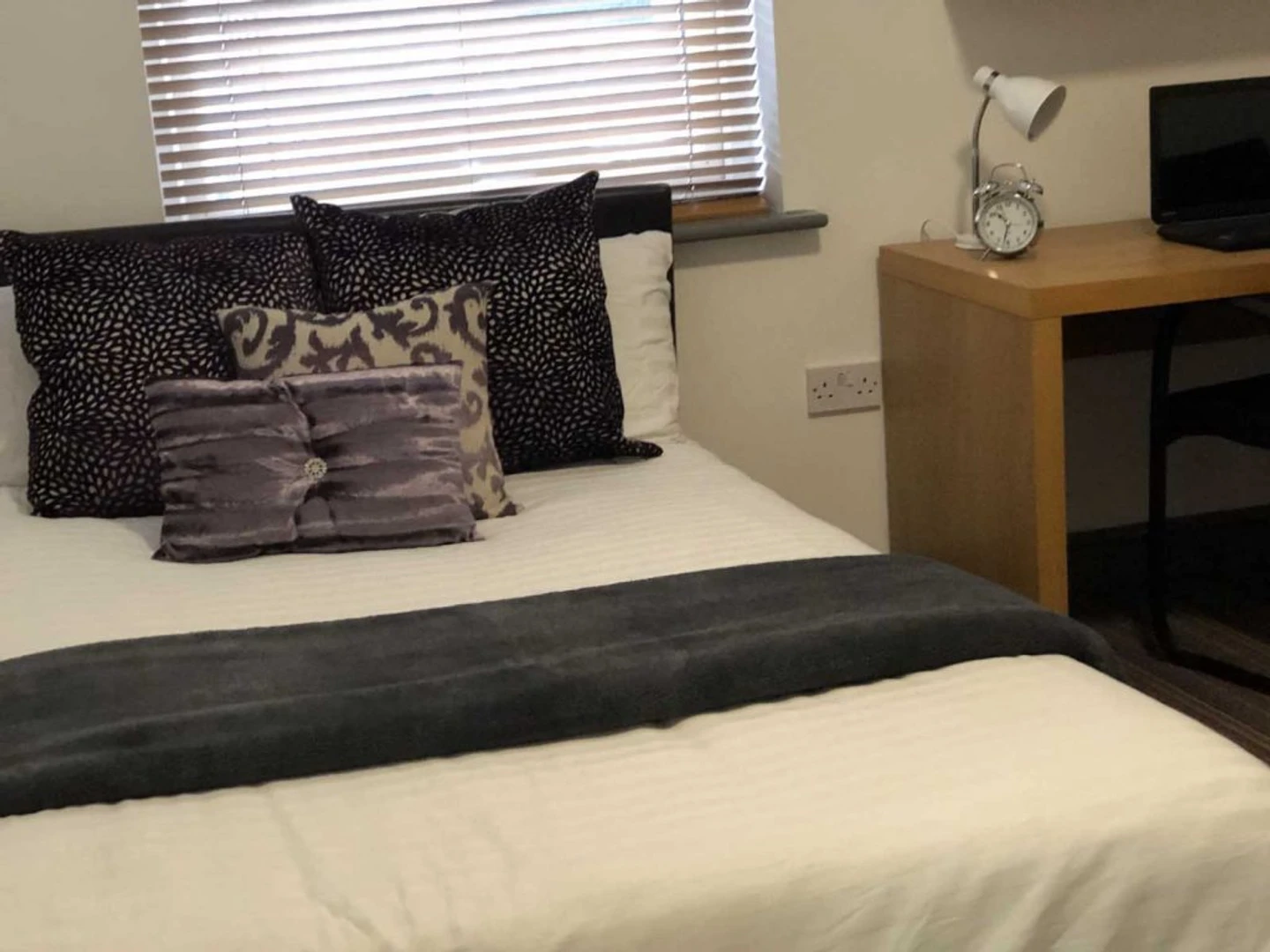 Room for rent with double bed sunderland