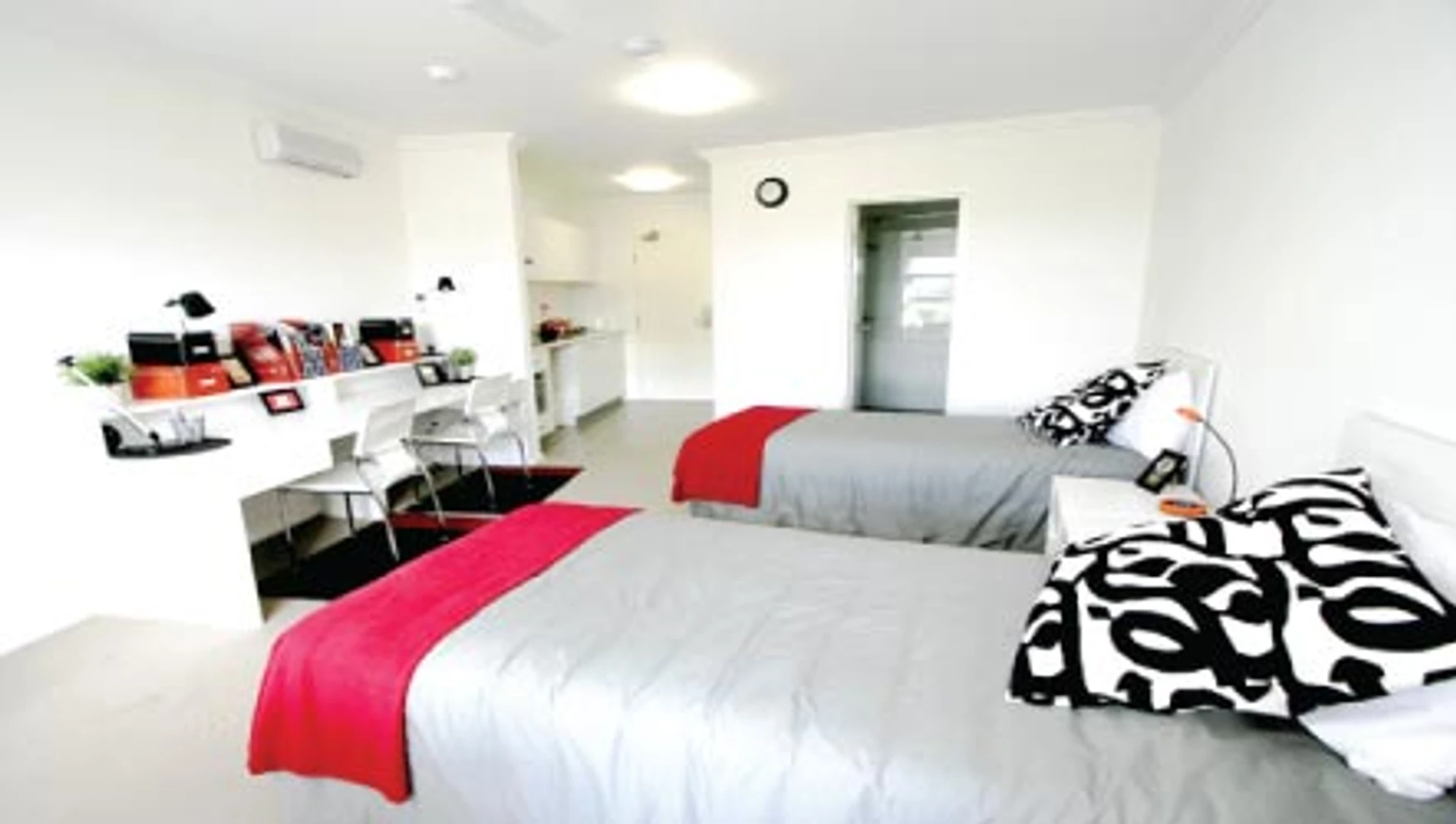 Accommodation with 3 bedrooms in Canberra