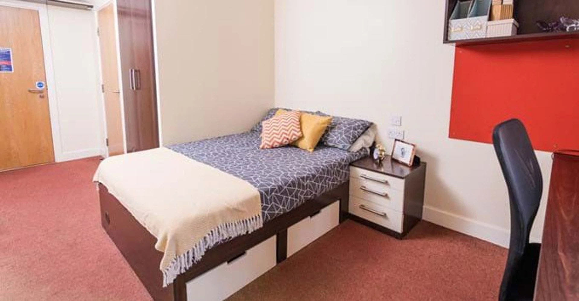 Chambre à louer avec lit double Wolverhampton