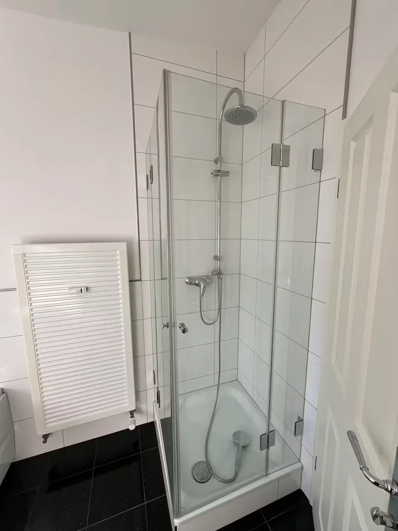 Student-friendly room in  with modern amenities