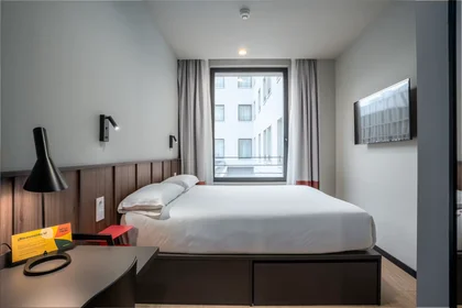 Chambre privée à Rúa das Galeras, Casco Vello, image 1 de 10