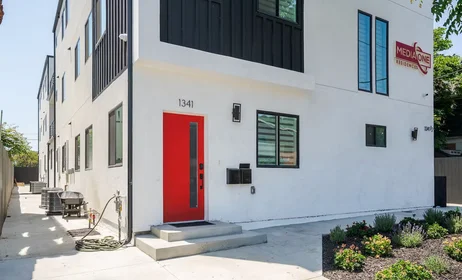 Private room at Mariposa Avenue, East Hollywood, image 1 of 10