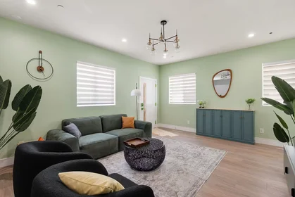 Stanza privata in Mariposa Avenue, East Hollywood, immagine 5 di 10