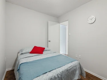 Halifax de çift kişilik yataklı kiralık oda