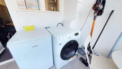 Quarto privado em Rue d'Hyères, Bonnefoy-Roseraie-Gramont, imagem 7 de 10