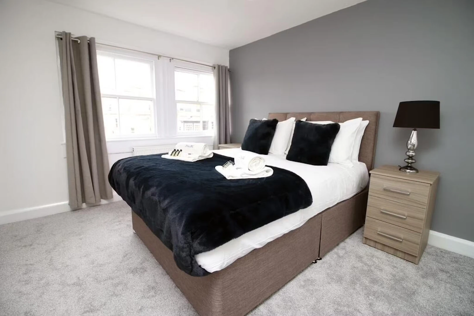Accommodation with 3 bedrooms in Coventry
