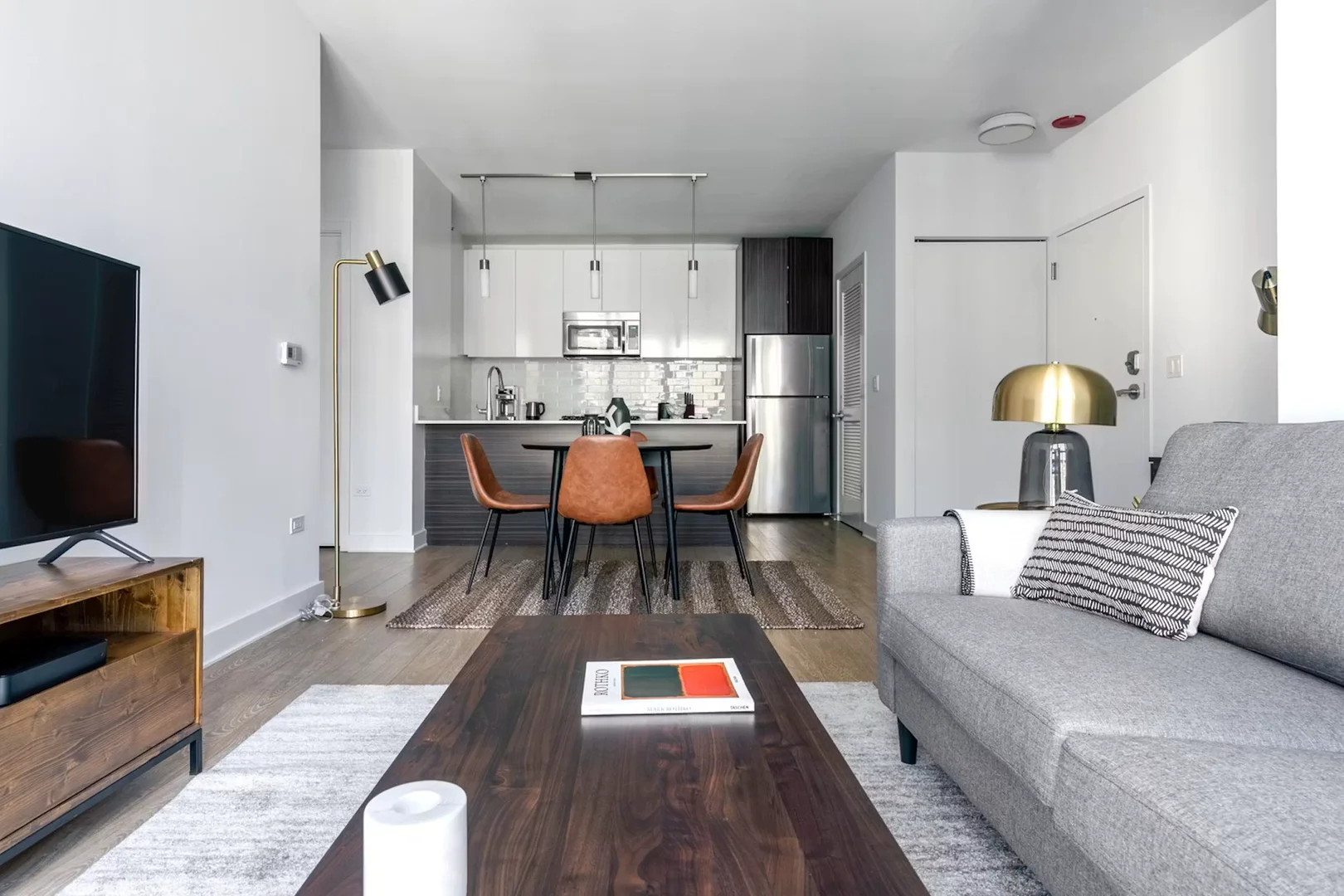 North Garland Court, Chicago Loop