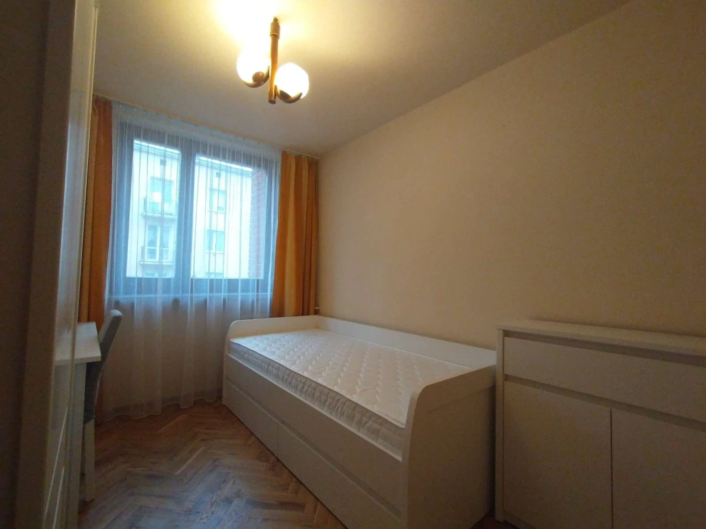 Chambre à louer avec lit double Lublin