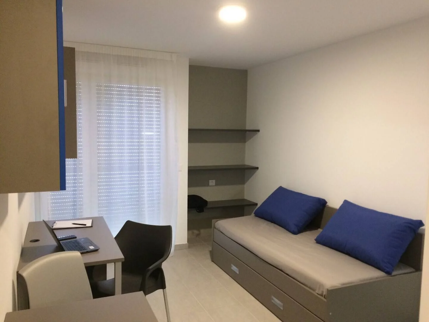 Chambre à louer dans un appartement d'étudiant à , entièrement meublée