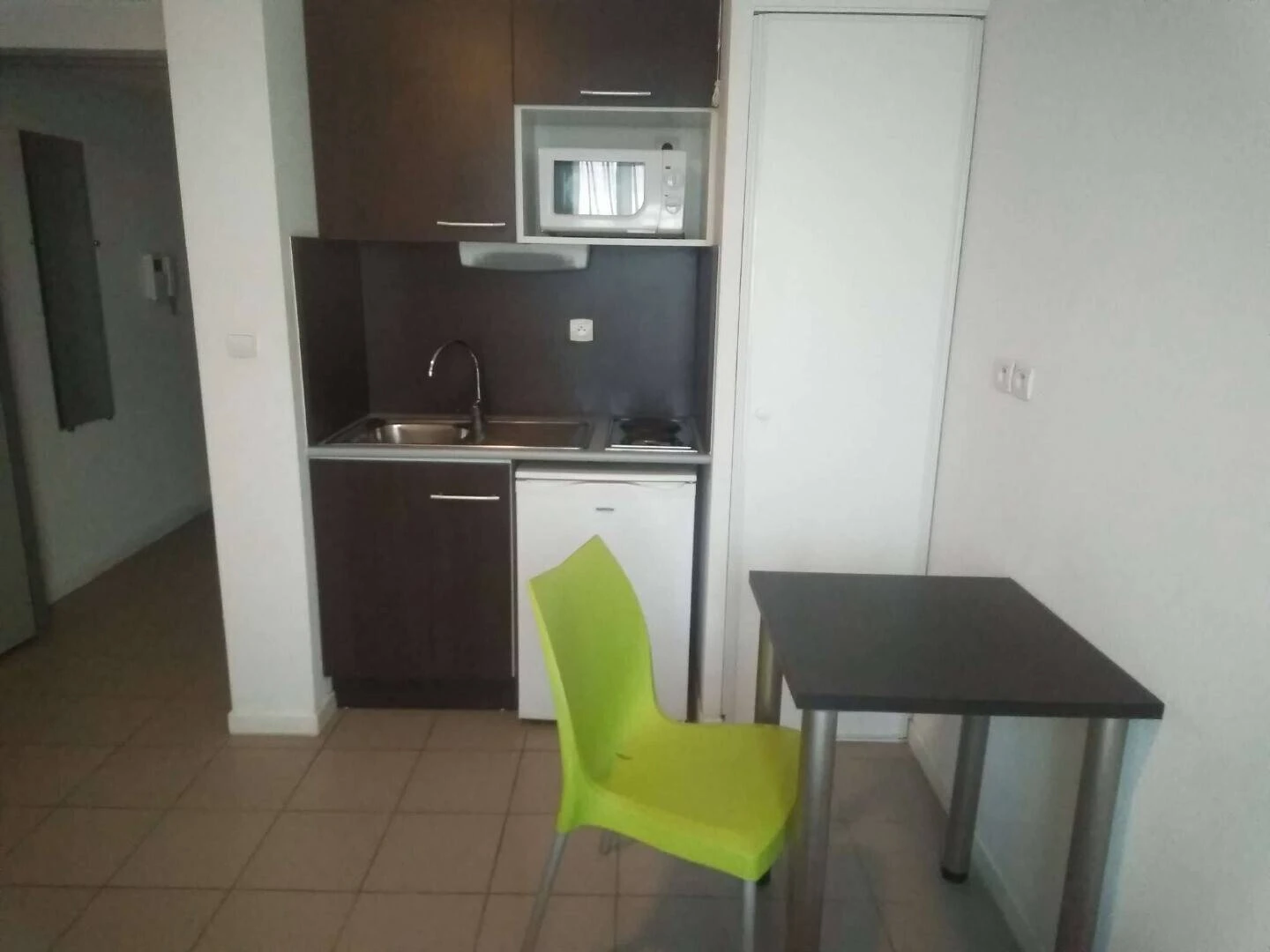 Room for rent in a shared flat in Avignon