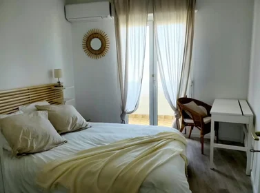 Entire apartment at Rue Fauchier, 2nd Arrondissement, image 1 of 10