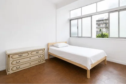 Quarto privado em Travessa do Possolo, Lisbon, imagem 1 de 10
