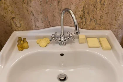 Entire apartment at Via Terraglio, Marocco, image 3 of 10