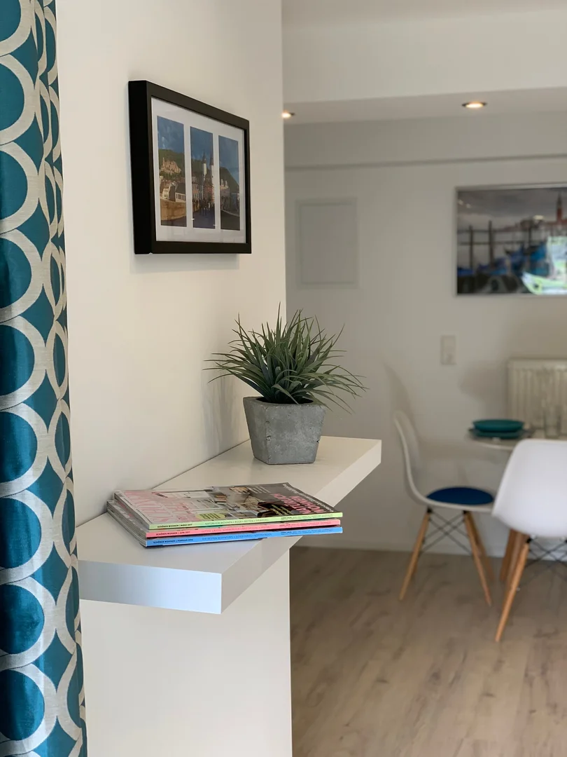 Student-friendly room in  with modern amenities
