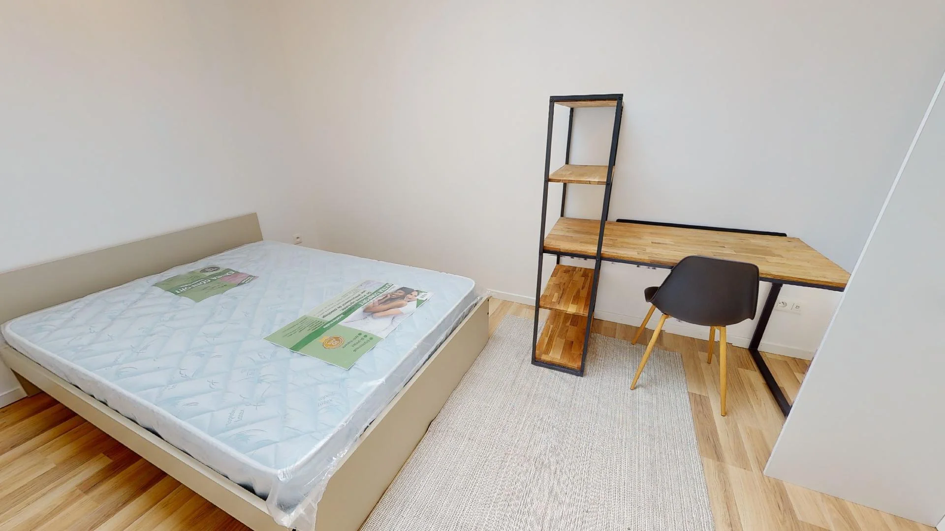 Quarto amigo do estudante em  com comodidades modernas