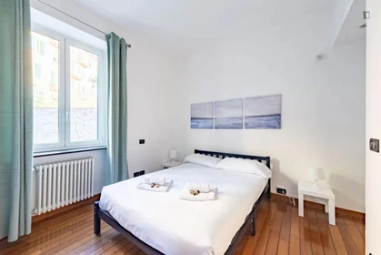 Appartamento con 2 camere da letto a Genova