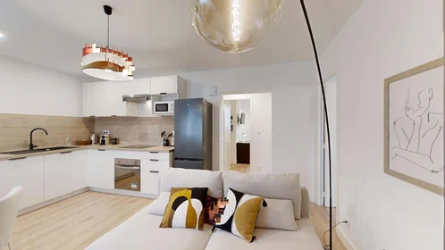 Chambre privée à 4 Cr Saint-Laud, 49100 Angers, France, image 17 de 21