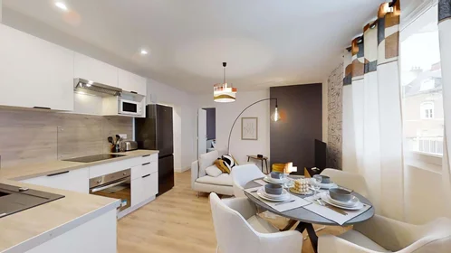Privatzimmer in der 4 Cr Saint-Laud, 49100 Angers, France, bild 20 von 21