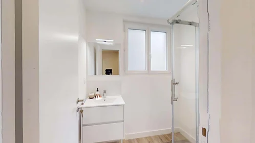 Privatzimmer in der 4 Cr Saint-Laud, 49100 Angers, France, bild 3 von 21