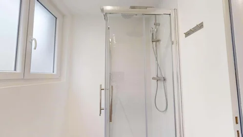 Chambre privée à 4 Cr Saint-Laud, 49100 Angers, France, image 4 de 21