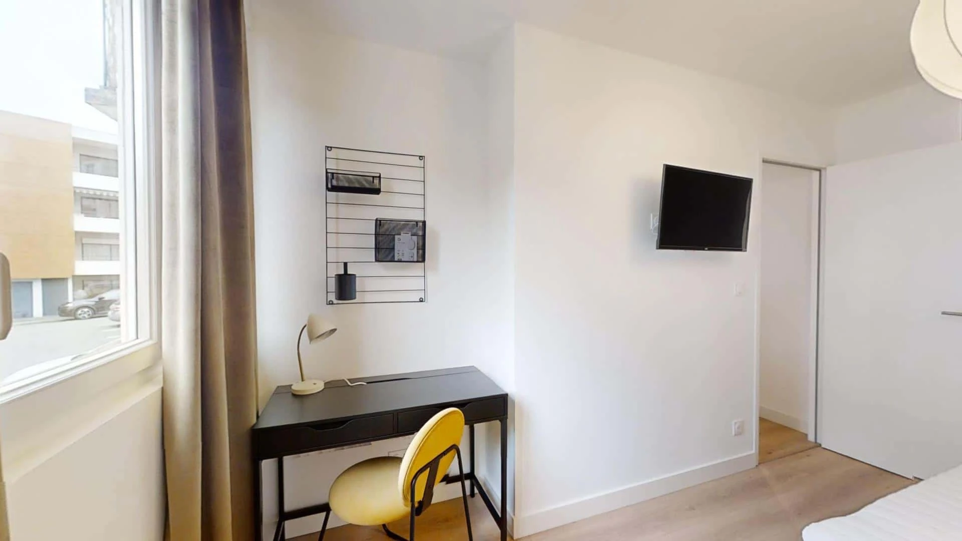 Zimmer in Studentenwohnung in  zu vermieten, voll möbliert