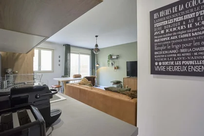 Habitación privada en 15 Cr Lepagnol, 51100 Reims, France, imagen 12 de 18