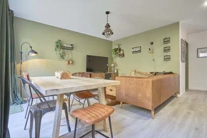 Habitación privada en 15 Cr Lepagnol, 51100 Reims, France, imagen 10 de 18