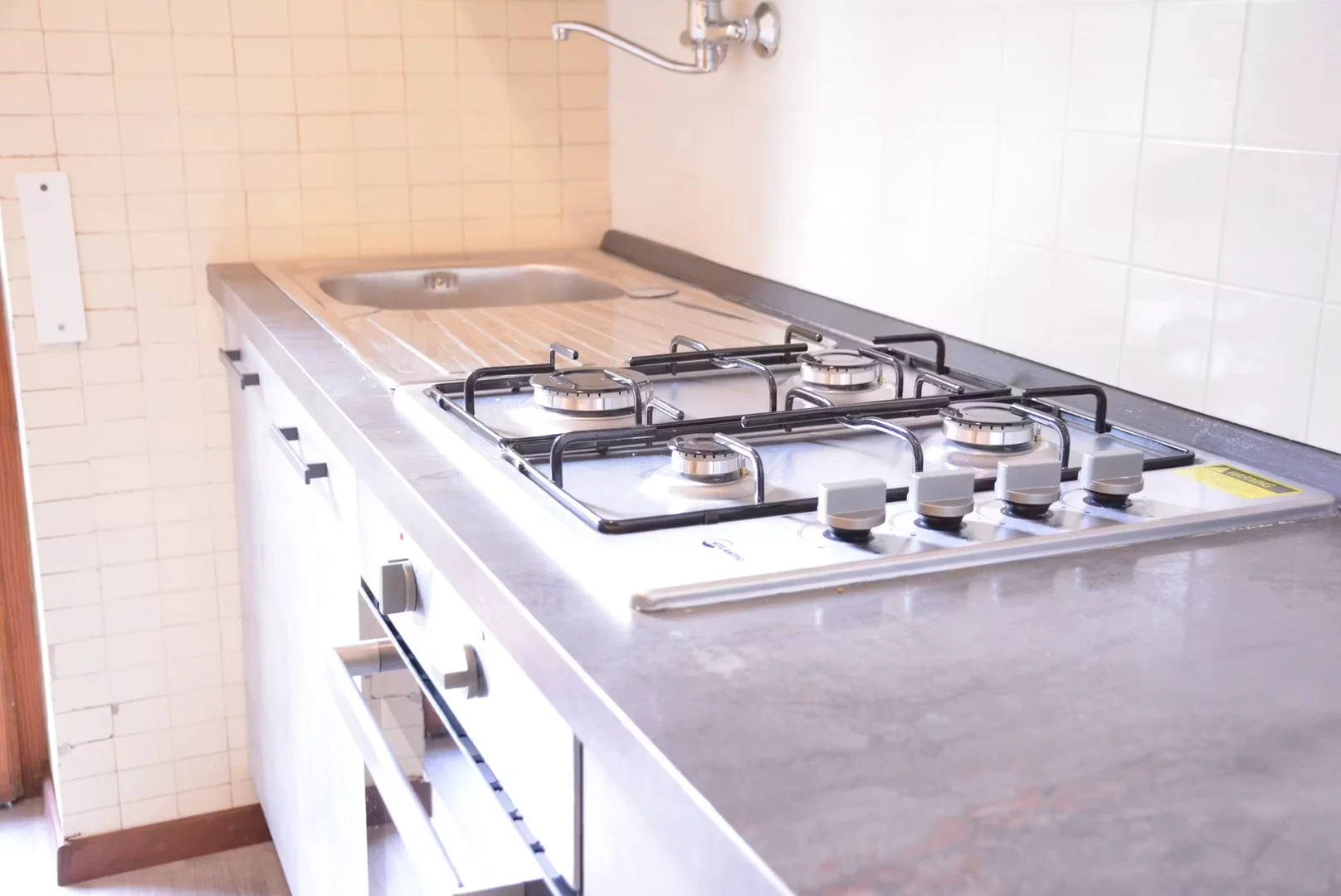 Habitación para estudiantes en  con modernas comodidades
