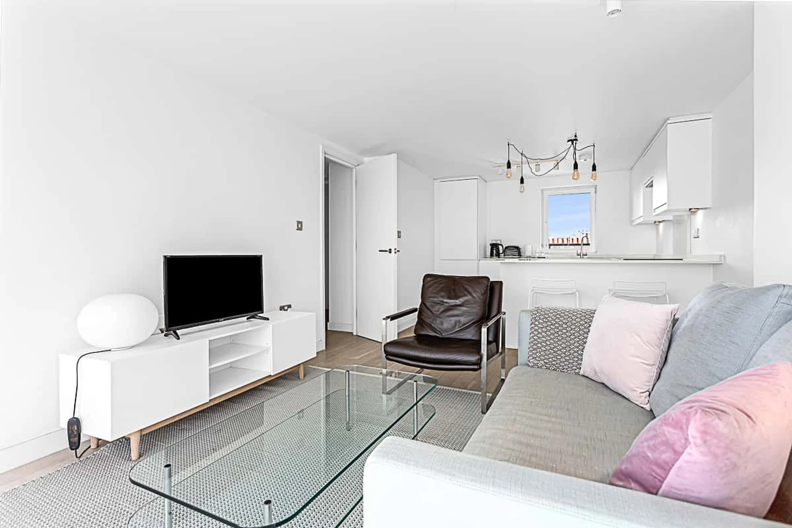 Two bedroom accommodation in city-of-westminster