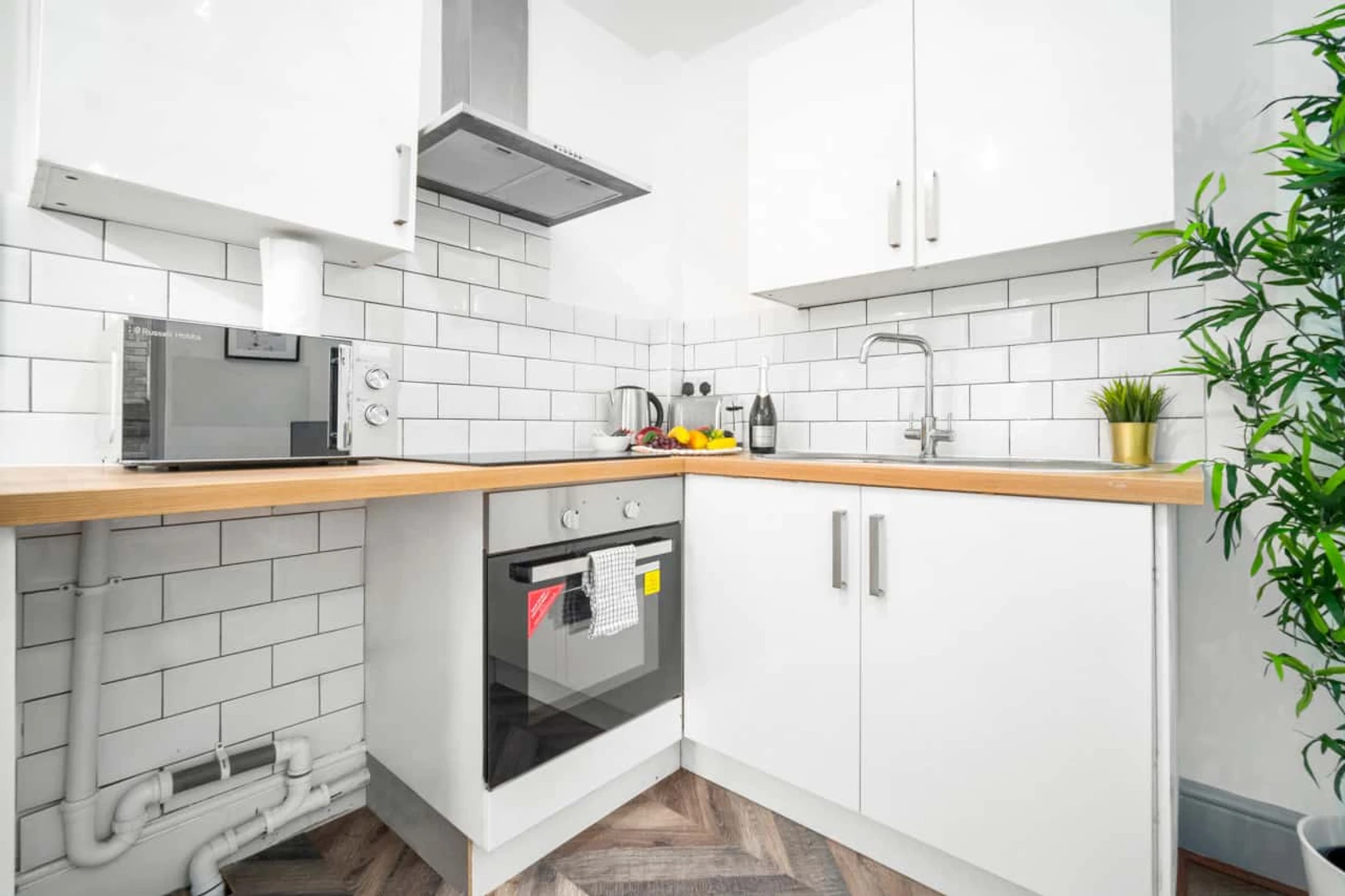 Modern and bright flat in Wolverhampton