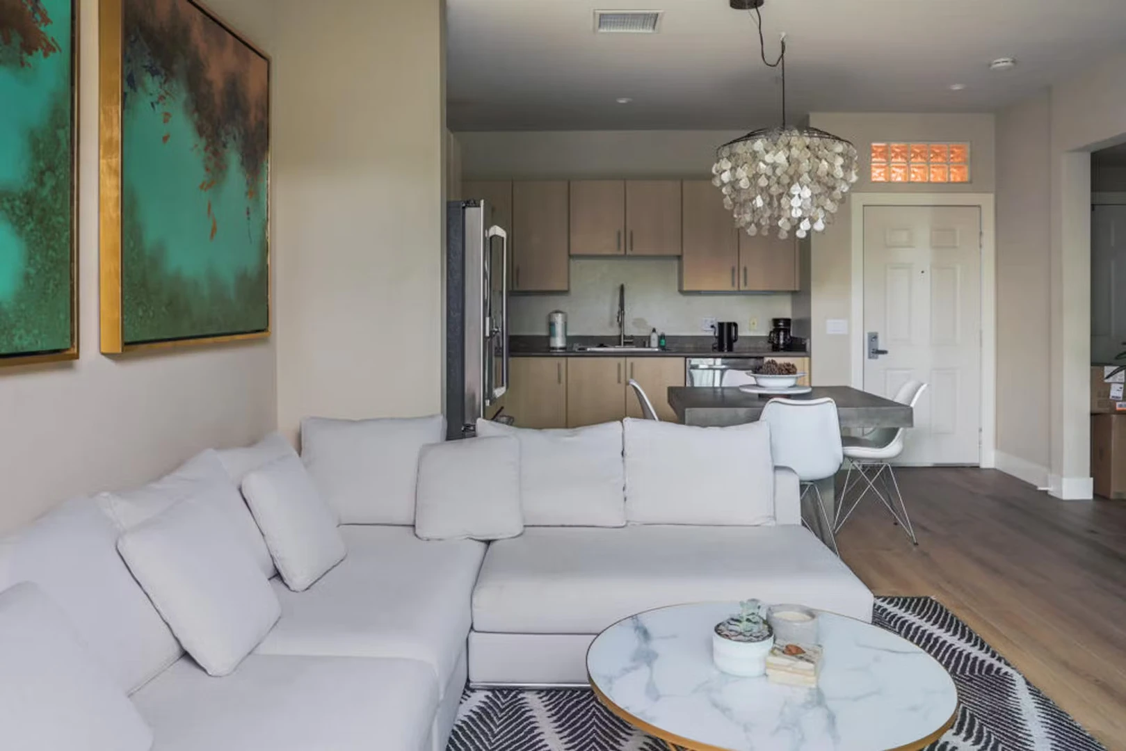 Apartamento moderno e brilhante em São Diego