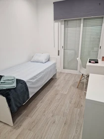 Room for rent with double bed Setubal