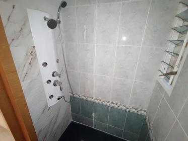 Shared room at Honduras, 9, 4º 7, image 11 of 37