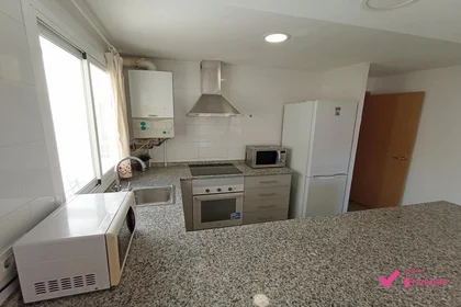 Shared room at Doctor Ferran, 6, 5º 13-3, image 14 of 22