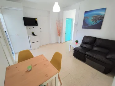 Stanza condivisa in Calle Mayor, 9, esc. 0 3º 4, immagine 7 di 42