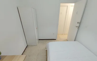 Mehrbettzimmer in der Calle Mayor, 1, esc. 0 2º 2, bild 13 von 27