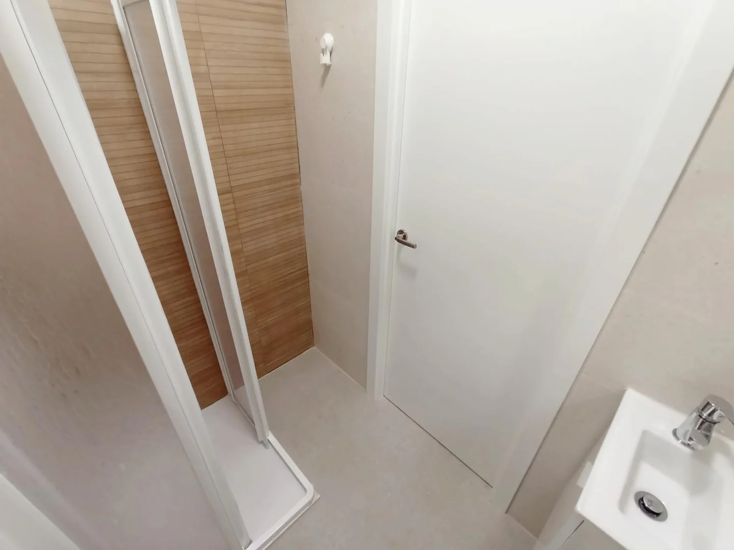 Habitación en apartamento estudiantil en alquiler en , completamente amueblado