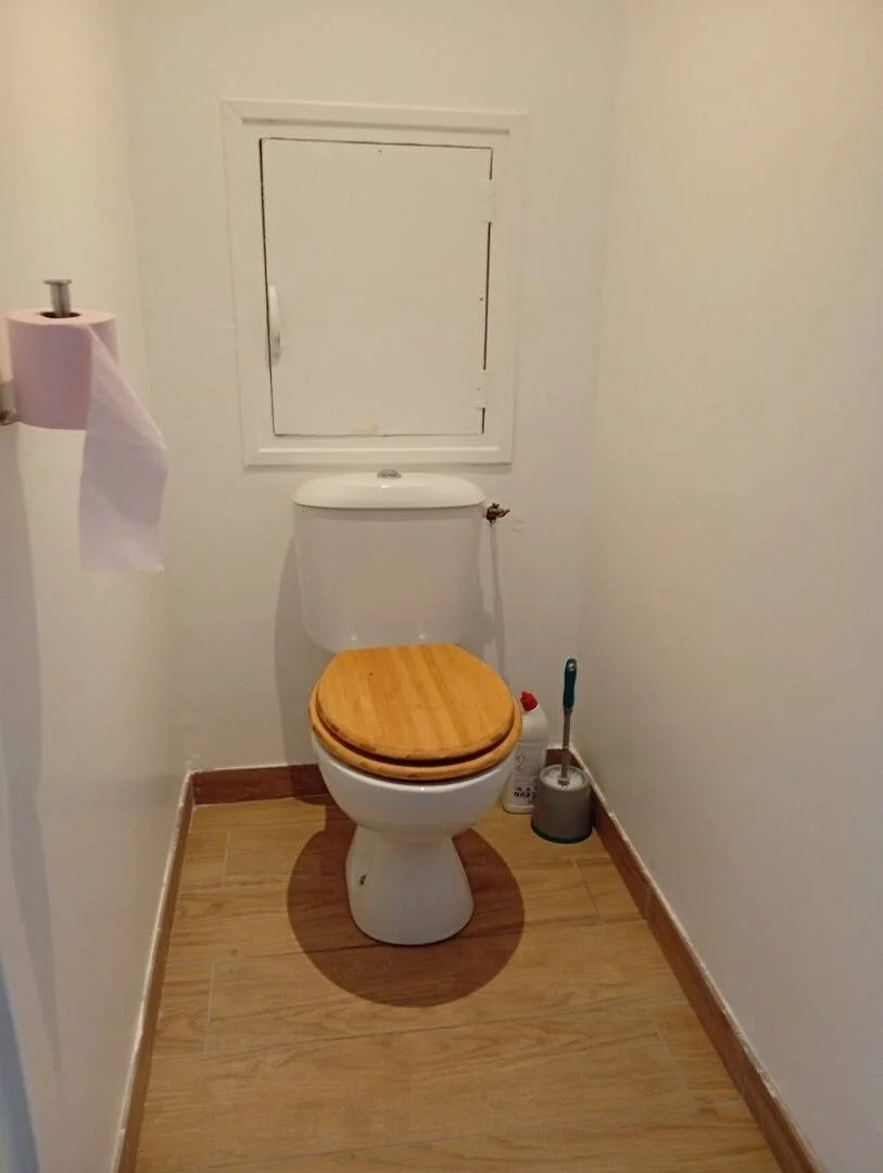 Room for rent in student apartment in , fully furnished