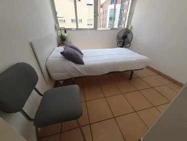 Chambre partagée à Carrer l'Illa, 10, 2º 5 1, image 14 de 19