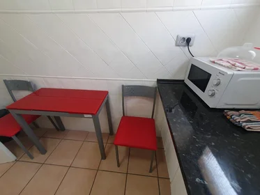 Chambre partagée à Carrer l'Illa, 10, 2º 5 1, image 16 de 19