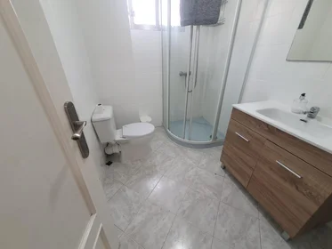 Chambre partagée à Carrer l'Illa, 10, 2º 5 1, image 18 de 19