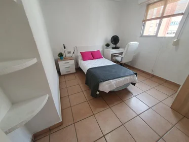 Chambre partagée à Carrer l'Illa, 10, 2º 5 3, image 3 de 19