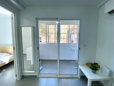 Quarto compartilhado em Ramon Castilla, 265, esc. 0 0º 1 3, imagem 15 de 25