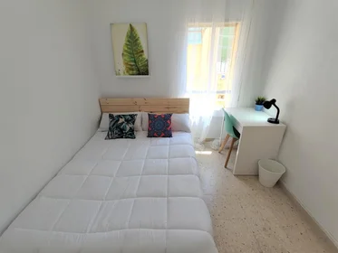 Shared room at Ramon Castilla, 265, esc. 0 0º 2, image 11 of 12