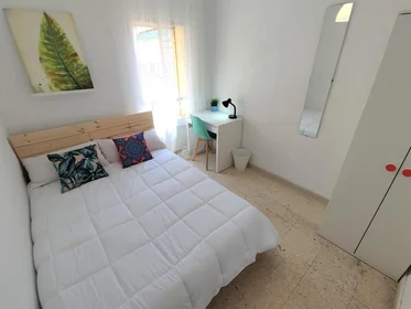 Shared room at Ramon Castilla, 265, esc. 0 0º 2, image 9 of 12