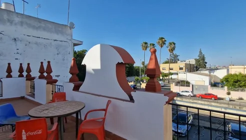 Shared room at Avenida de Jerez, 102, esc. 0 0º 2, image 36 of 45