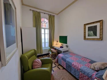 Shared room at Avenida de Jerez, 102, esc. 0 0º 2, image 38 of 45