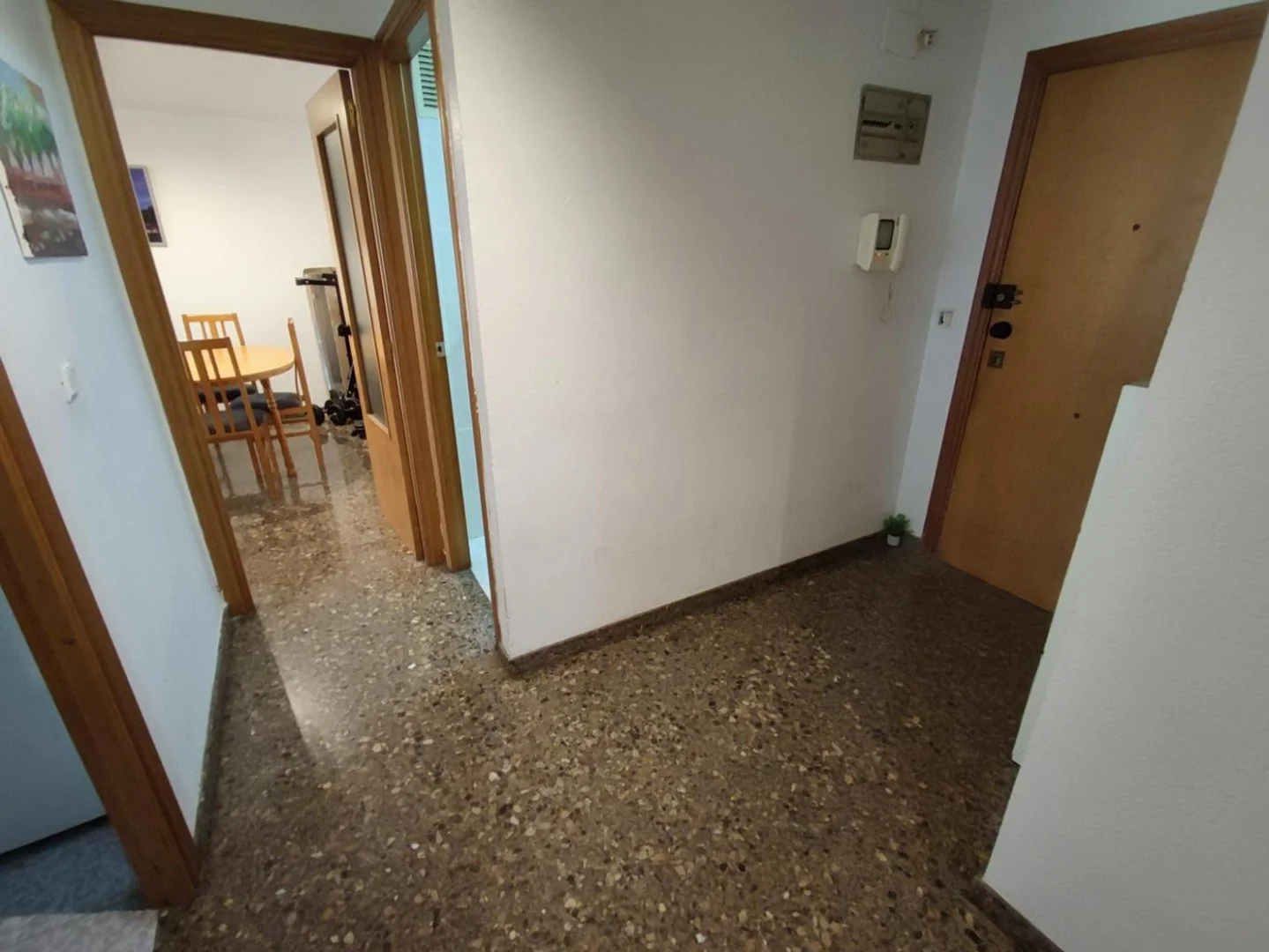 Pokój do wynajęcia w mieszkaniu studenckim w , w pełni umeblowany