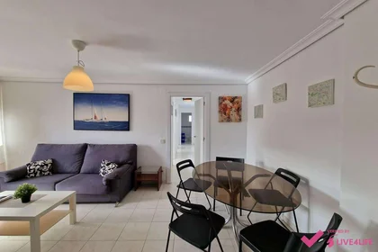 Mehrbettzimmer in der Avenida Ricardo Lyon, 504, esc. 0 6º I21, bild 7 von 27